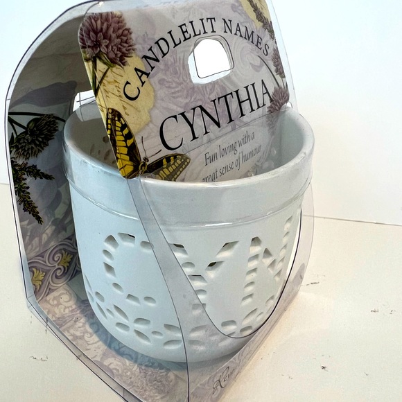 Candlelit Name Votive: CYNTHIA - Picture 2 of 3